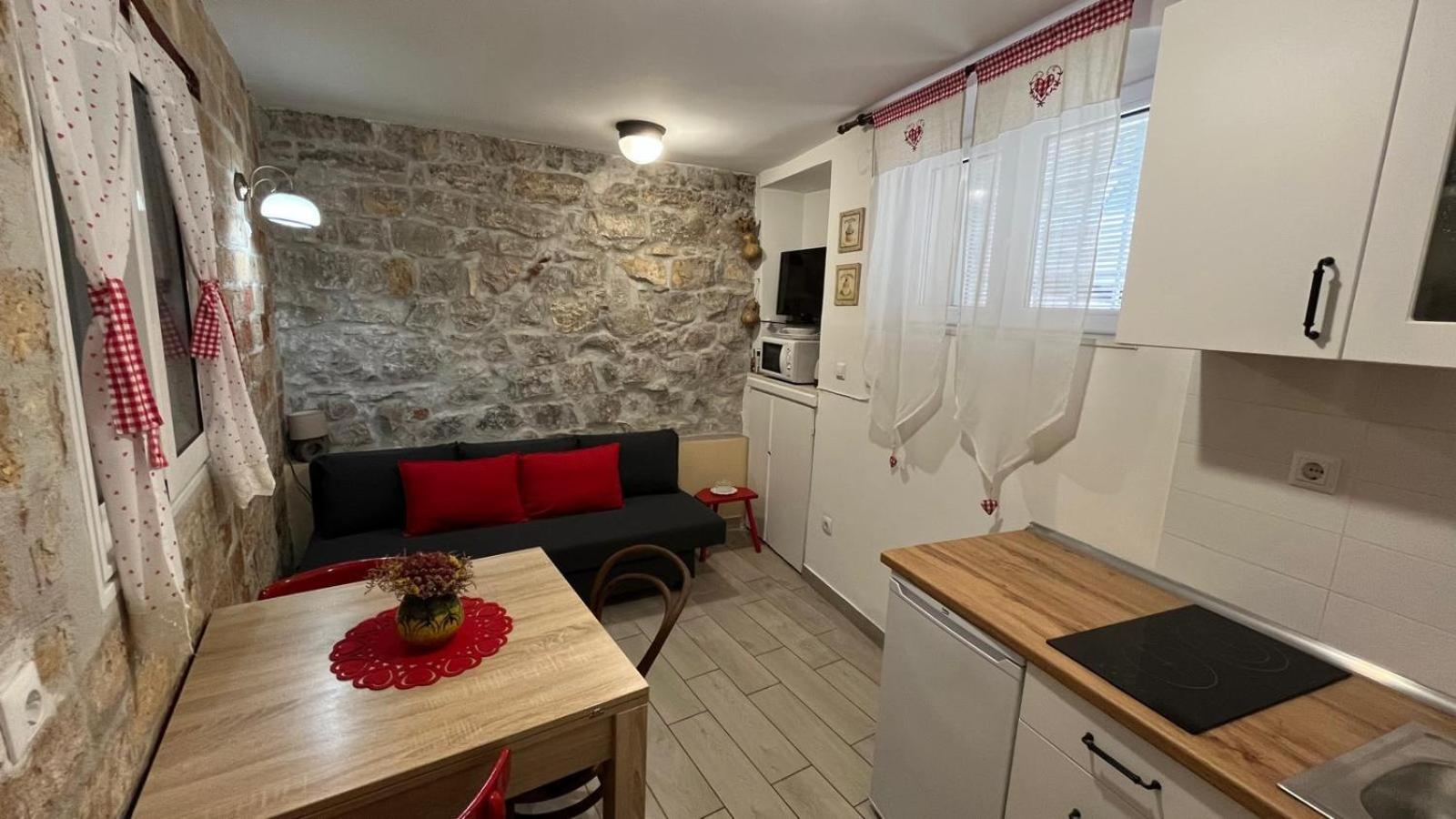 Apartment Kova Spalato Esterno foto